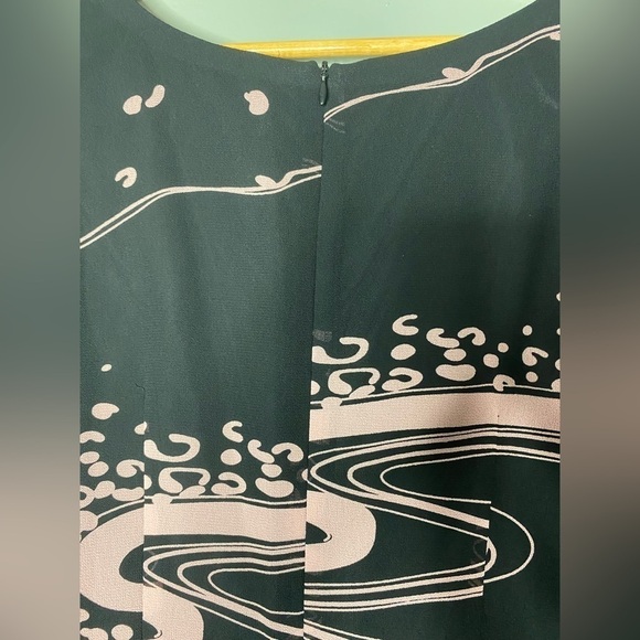 Clues Collections Dark Black Pink Geo design Fully Lined Womens size 6 Dress - Picture 6 of 12